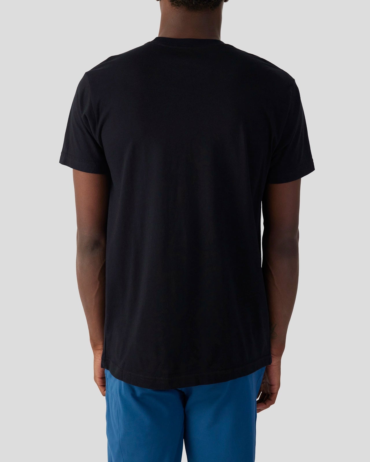 CORE LOGO TEE - BLACK - Image 5